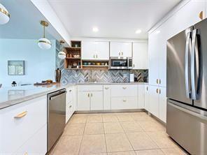 Building Photo - 2311 S Cypress Bend Dr
