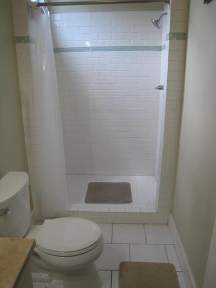 Building Photo - 2530 Jena St