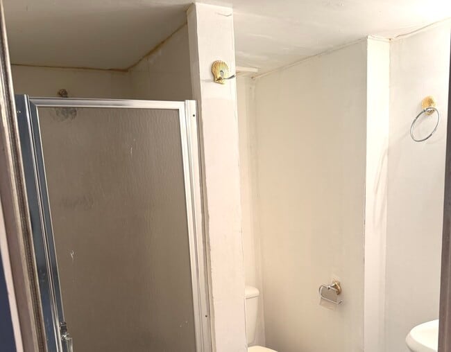 Building Photo - 11706 S Artesian Ave