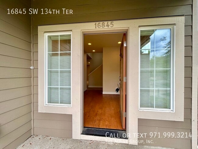Building Photo - 16845 SW 134th Terrace