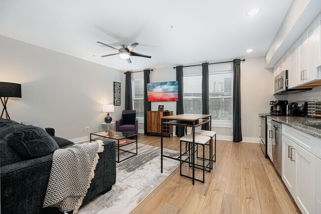 Building Photo - Short North! Fully Furnished 1 Bedroom, 1 ...