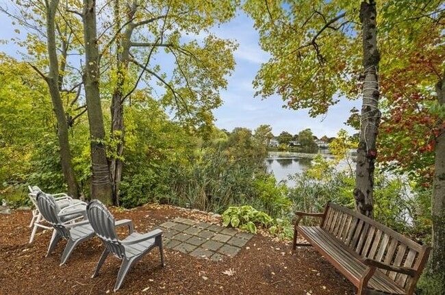 Building Photo - 100 Magnolia Ave