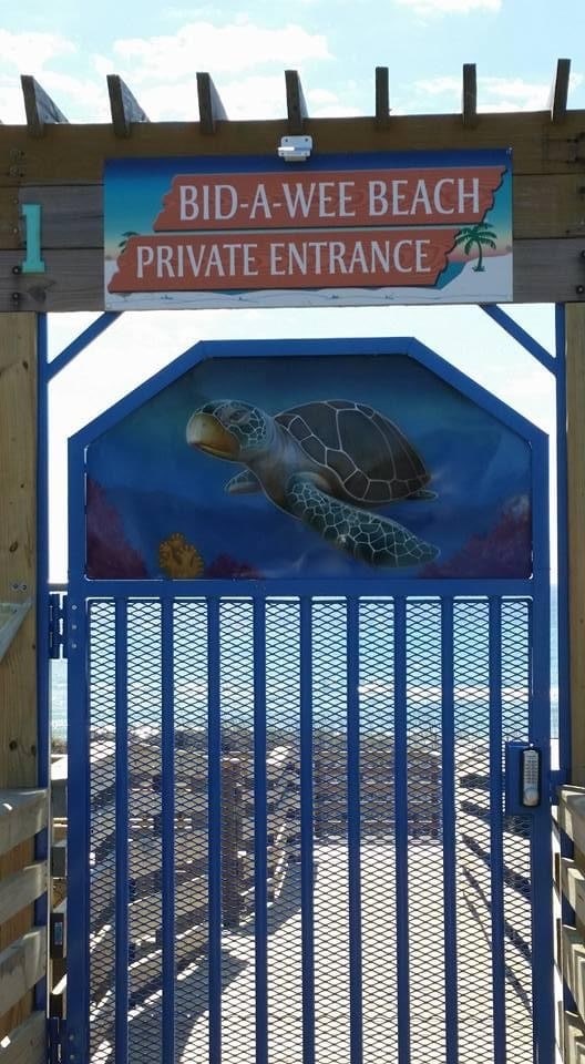 Gated access - 115 Nautilus St