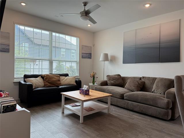 Building Photo - 555 Eiseley Dr