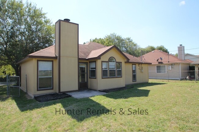 Building Photo - Rent Me!