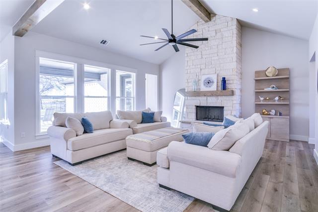 Building Photo - 1000 Hennesay Pk