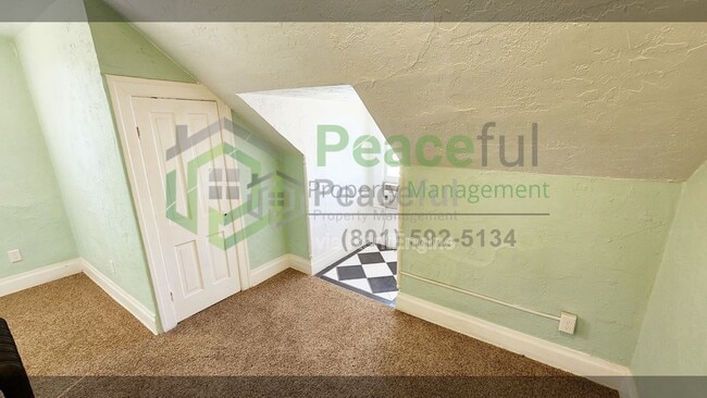 Building Photo - 347 S 800 E