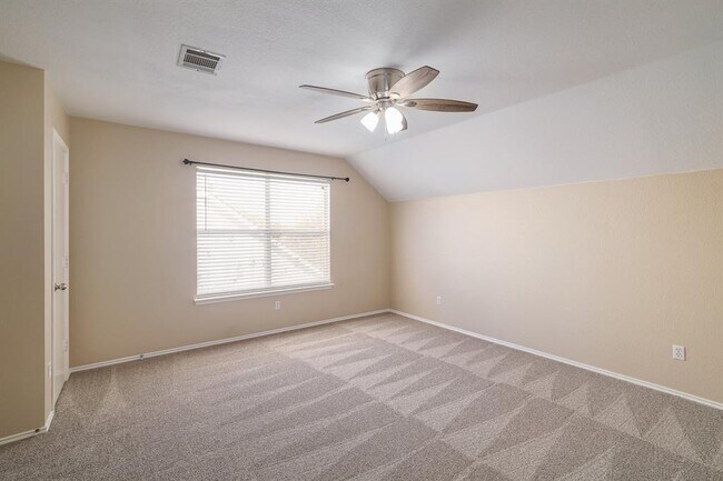 Building Photo - 1019 Leeds Castle Walk