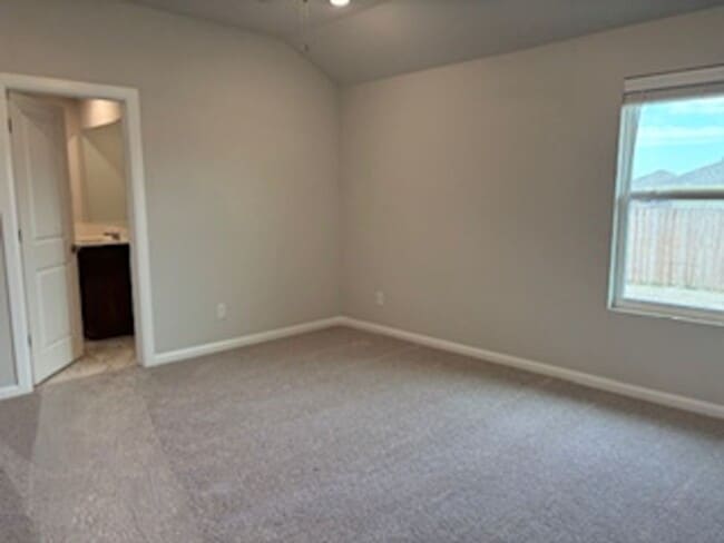 Building Photo - Newly Built!