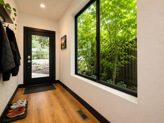 Building Photo - LUXURY CUSTOM HOME IN RIVER WEST!! DON'T MISS THIS ONE!
