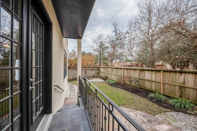 Building Photo - 3515 Durness Way