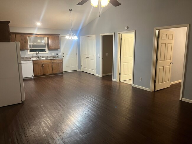 Building Photo - 3812 Charlie Moran Hwy