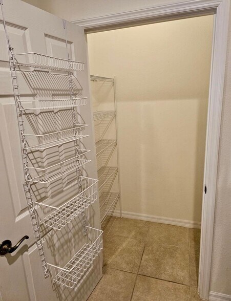 Building Photo - 11434 Jasper Kay Ter