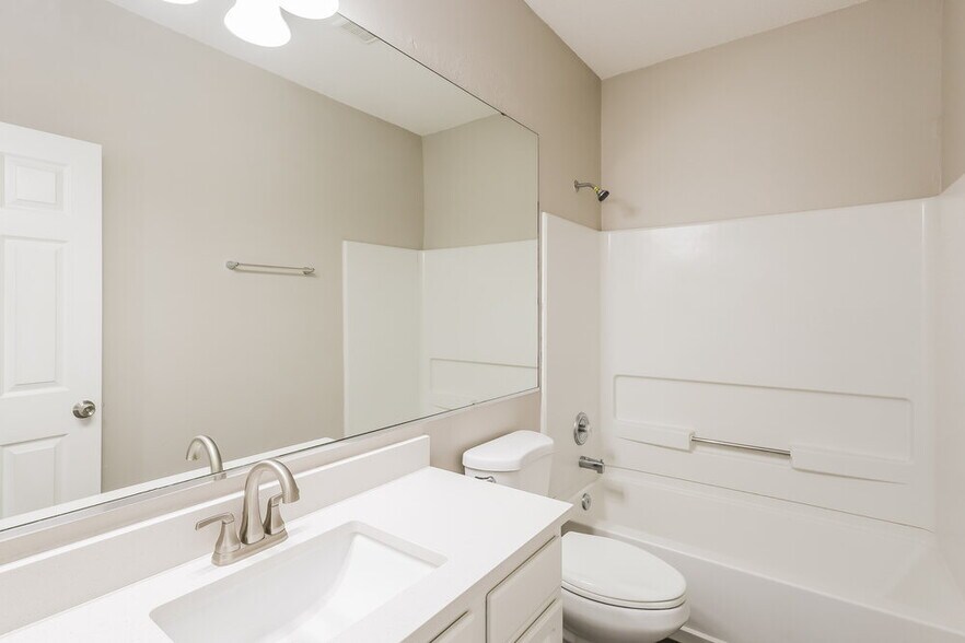 Building Photo - 3550 Limelight Ln