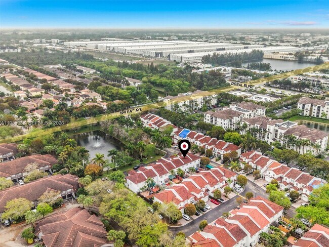 Building Photo - 4330 NW 114th Pl