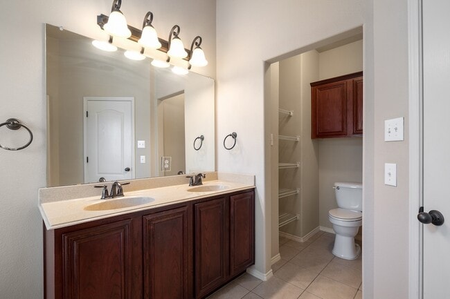 Building Photo - 6237 Chalk Hollow Dr
