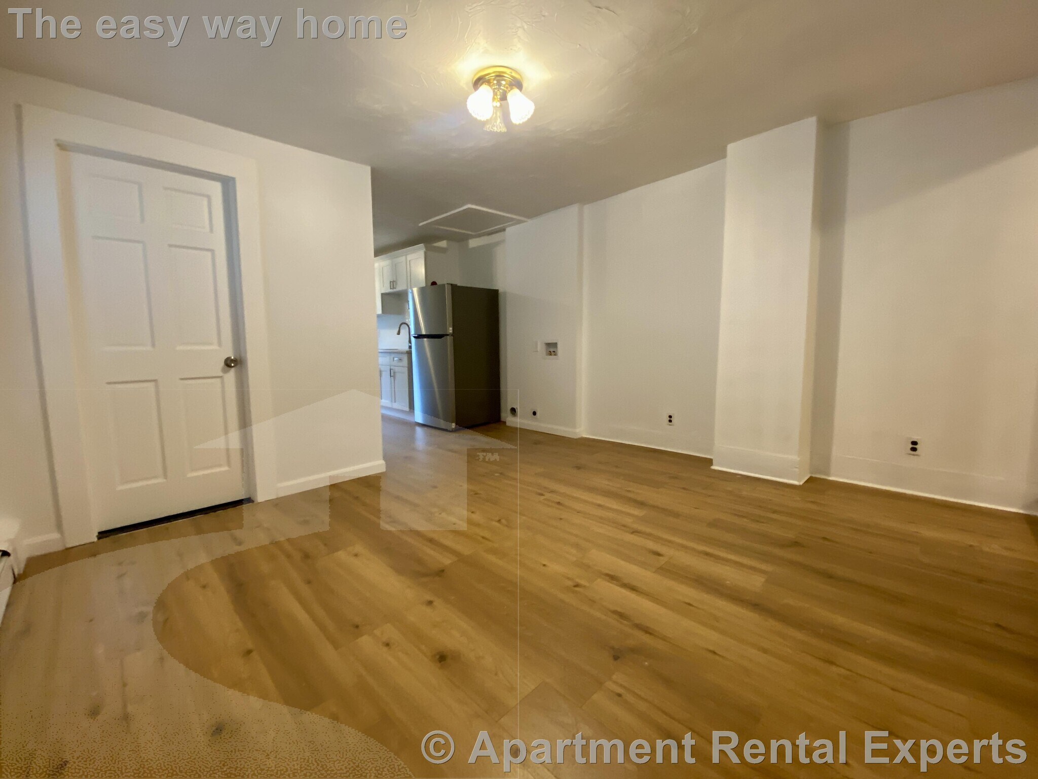 Building Photo - 66 Elm St