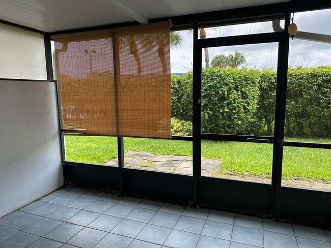 Building Photo - 15729 Bottlebrush Cir