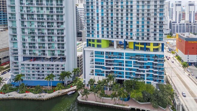 Building Photo - 185 SW 7th St