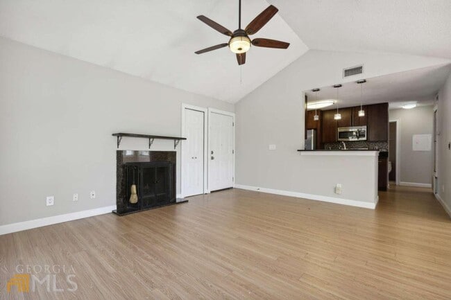 Building Photo - 1007 Sandy Ln Dr