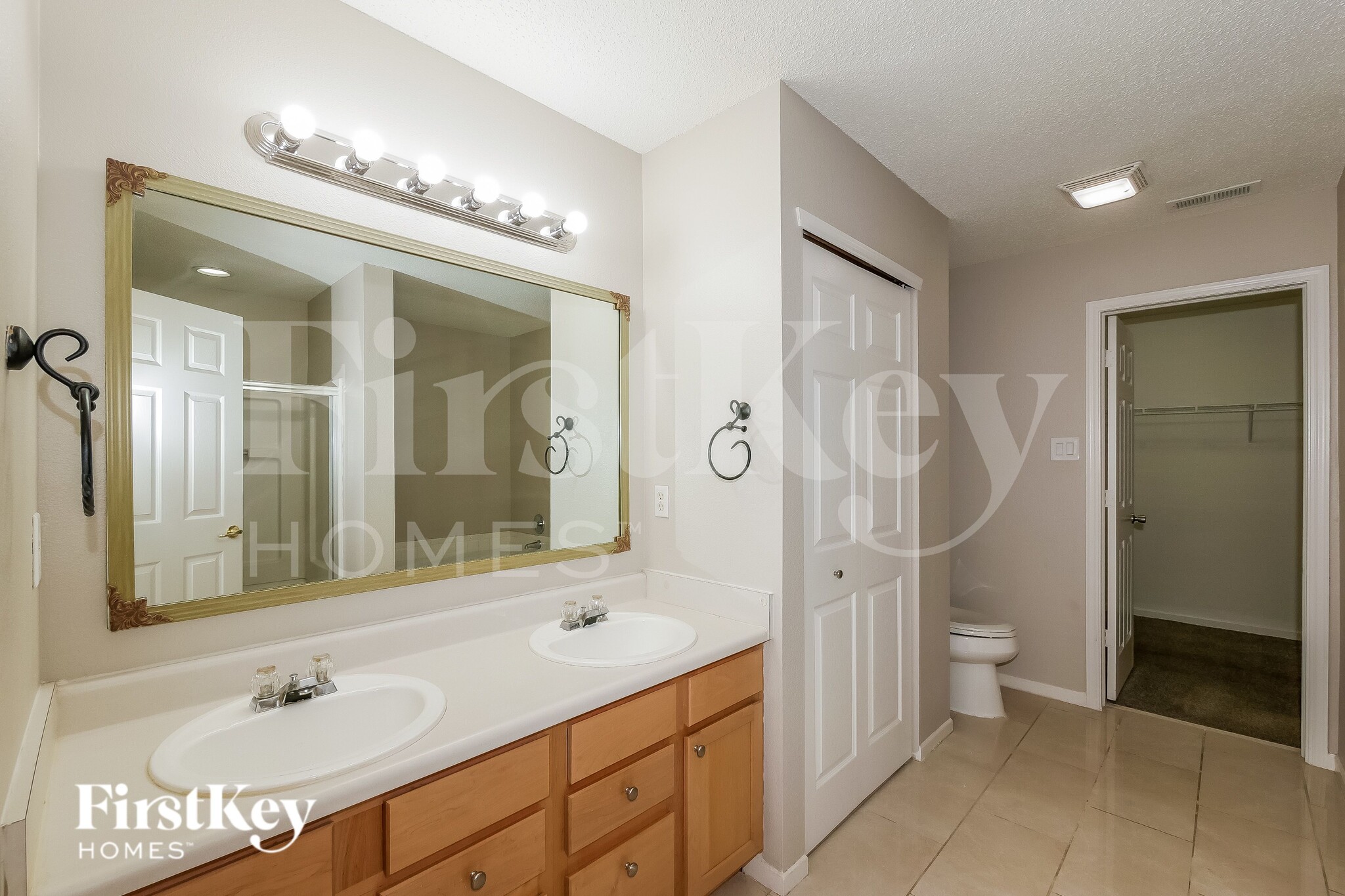 Building Photo - 6845 Woodland Heights Dr