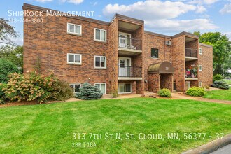 Building Photo - 313 7th St N