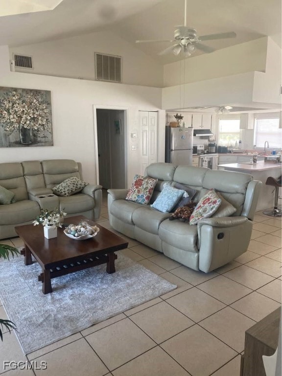 Building Photo - 1546 NE 8th Pl