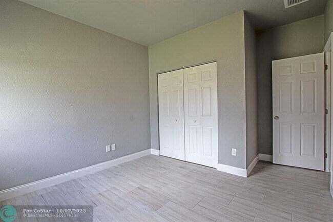 Building Photo - 2019 NW 64th Ave