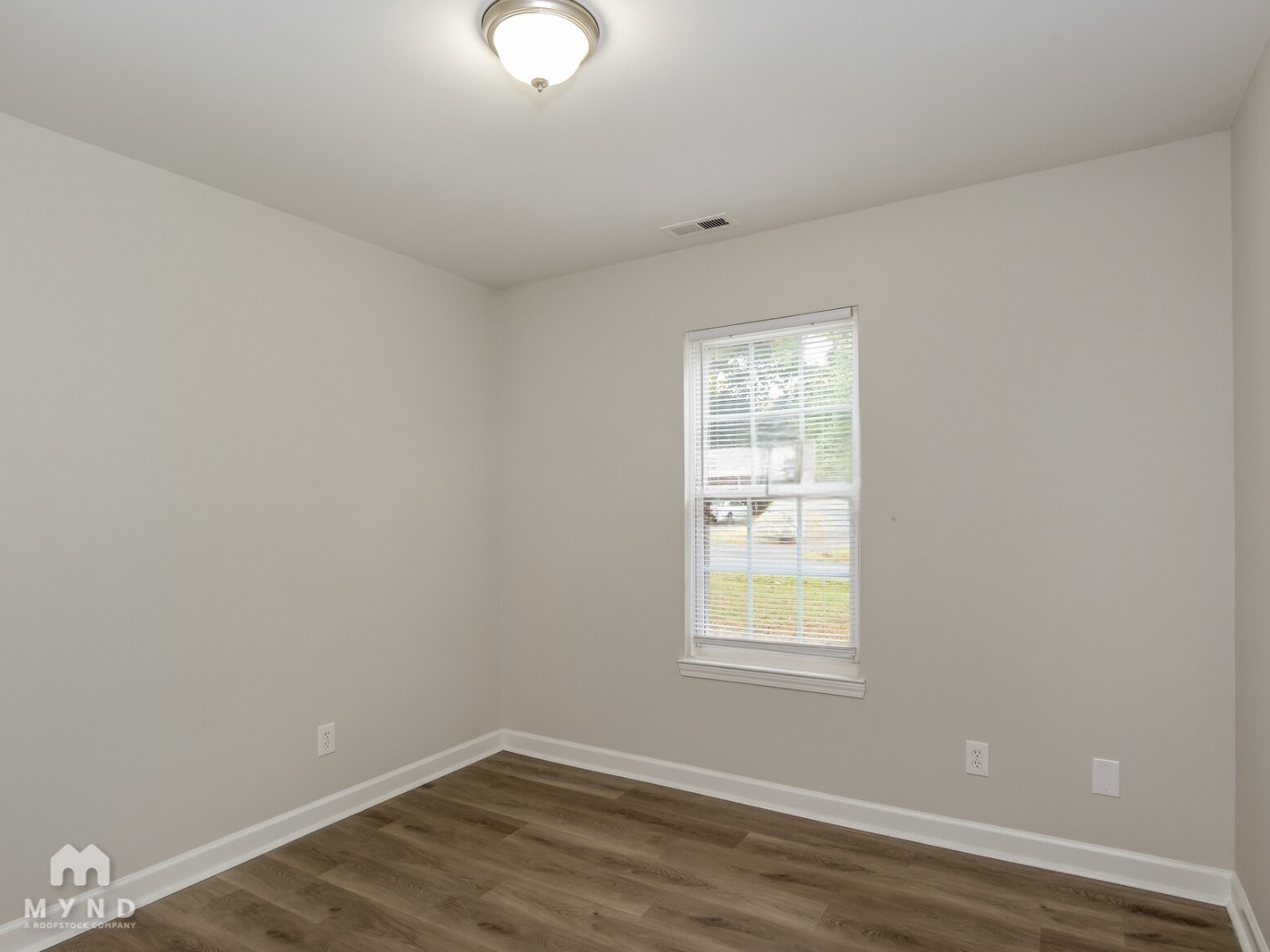 Building Photo - 919 Crestmere St