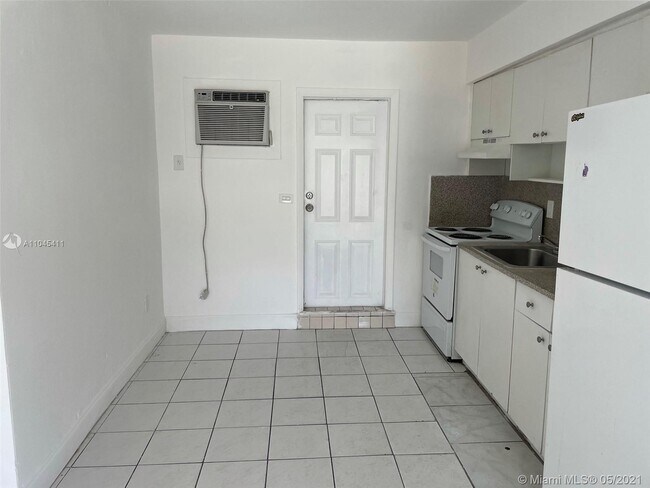 Building Photo - 1342 NE 110th Terrace