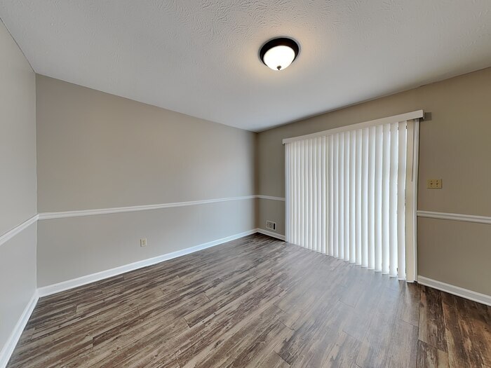 Building Photo - 308 Rebecca Ct