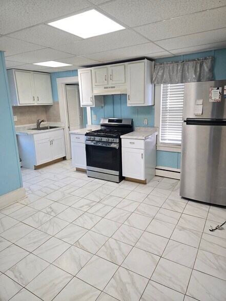 Building Photo - 15 Clubhouse Rd