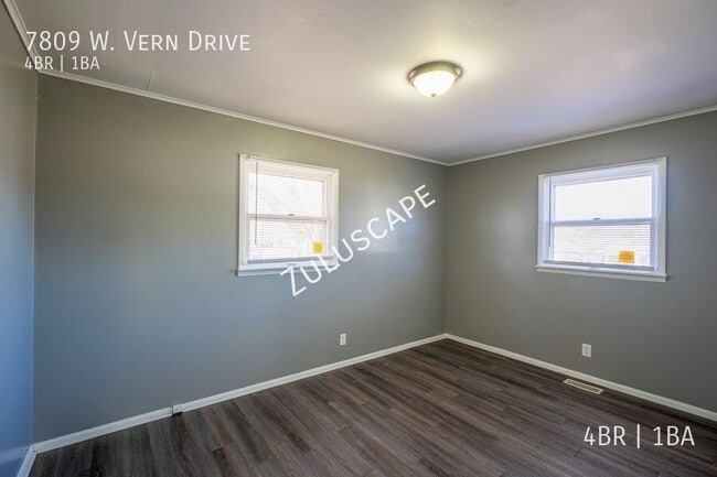 Building Photo - 7809 W Vern Dr