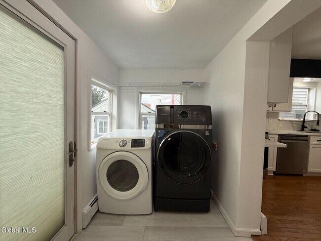 Building Photo - 27 McElwain Ave