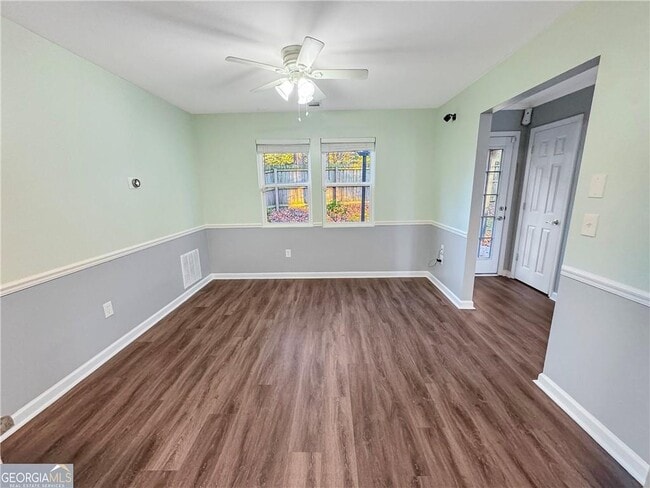 Building Photo - 5883 Brookside Dr SE