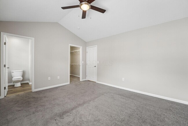 Building Photo - 2033 River Rock Way