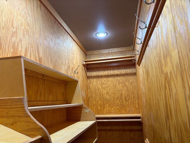 Building Photo - 2 Bedroom 2 Bath Home in Kill Devil Hills