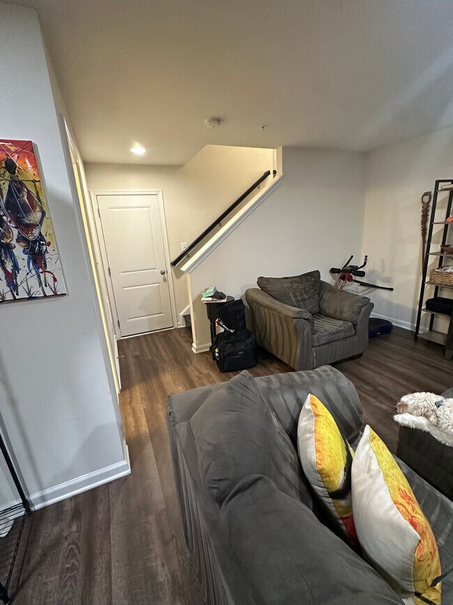 Building Photo - 5640 Scott Ridge Pl