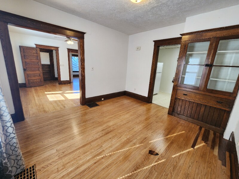 Building Photo - 47 Caledonia St NE