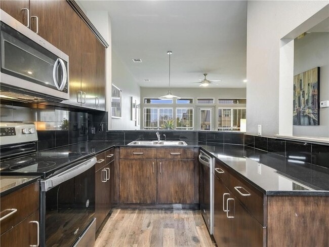 Building Photo - 2918 Ranch Rd 620 N