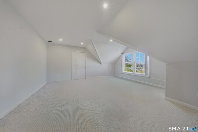 Building Photo - 145 Brentwood Ave