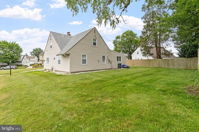 Building Photo - 9323 Cloverly Rd