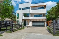 Building Photo - 3321 Coronet Blvd