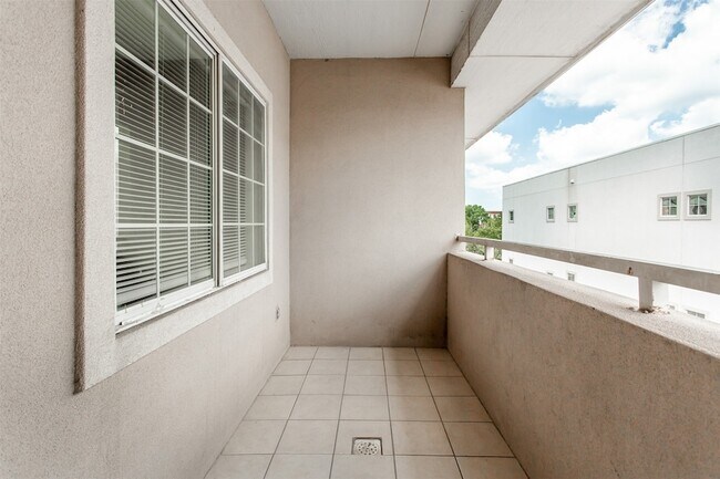Building Photo - 4713 Virginia Ave