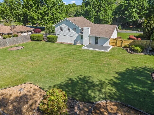 Building Photo - 37 Skyview Cir