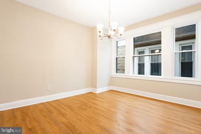 Building Photo - 2013 Edgmont Ave