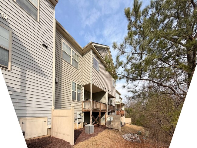 Building Photo - 8268 Primanti Blvd