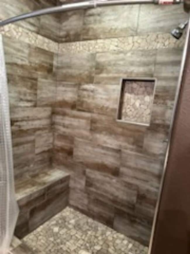 Building Photo - 3 Bedroom with Garage! HOA PAID!