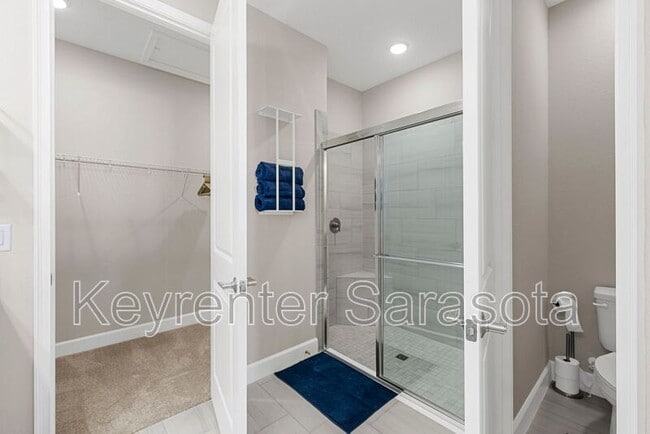 Building Photo - 16207 San Donato Pl