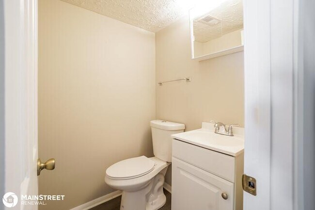 Building Photo - 8158 Goldsmith Dr